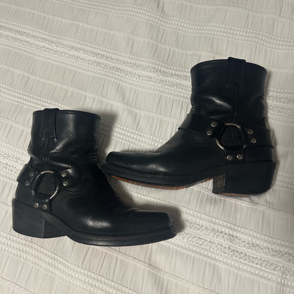 Harley Davidson Black Leather Harness Ankle Boots - Picture 3 of 13